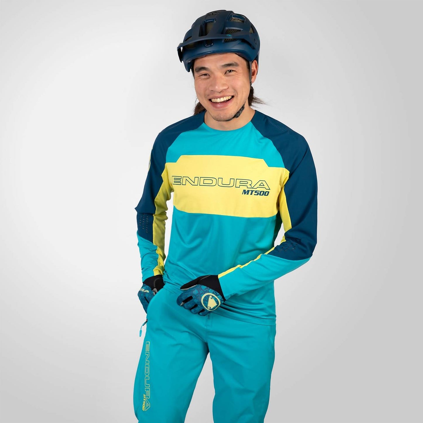 ENDURA MT500 BURNER LITE L/S JERSEY BLUEBERRY