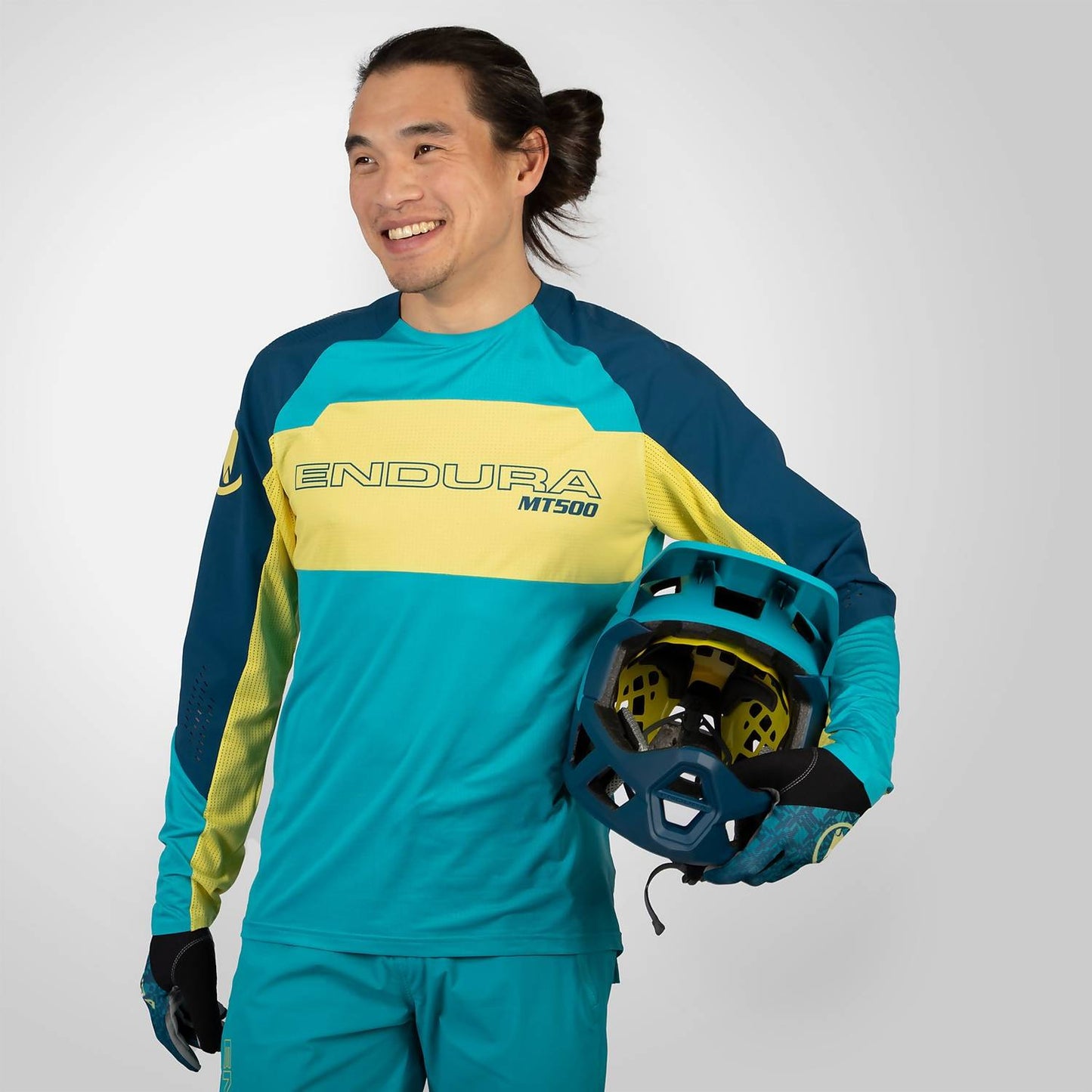 ENDURA MT500 BURNER LITE L/S JERSEY BLUEBERRY