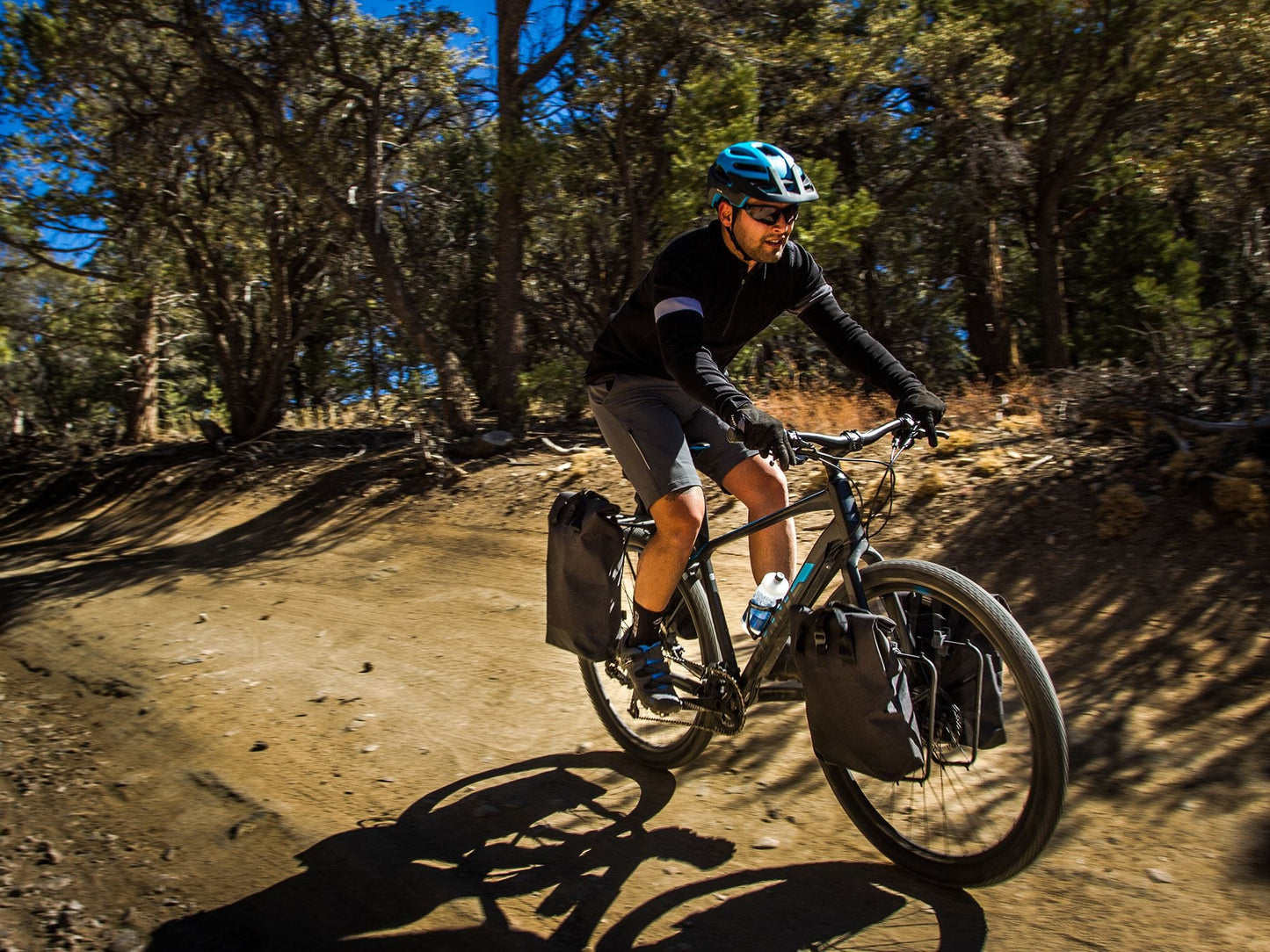 GIANT SYCAMORE S 700x50c GRAVEL TYRE