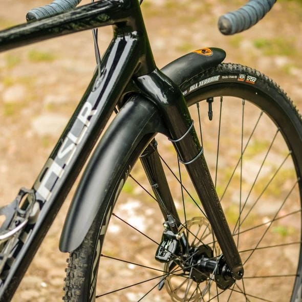 MUDHUGGER GRAVEL GUARD - FRONT