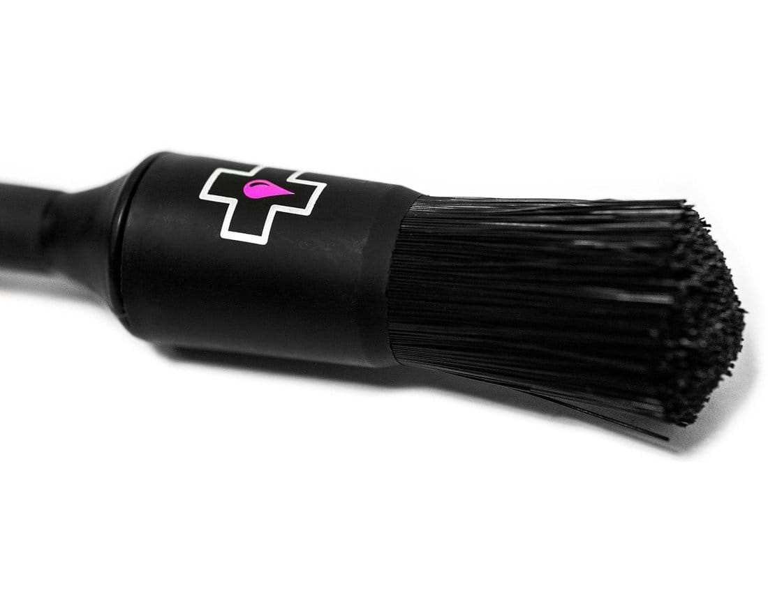 MUC-OFF DRIVETRAIN DETAILING BRUSH