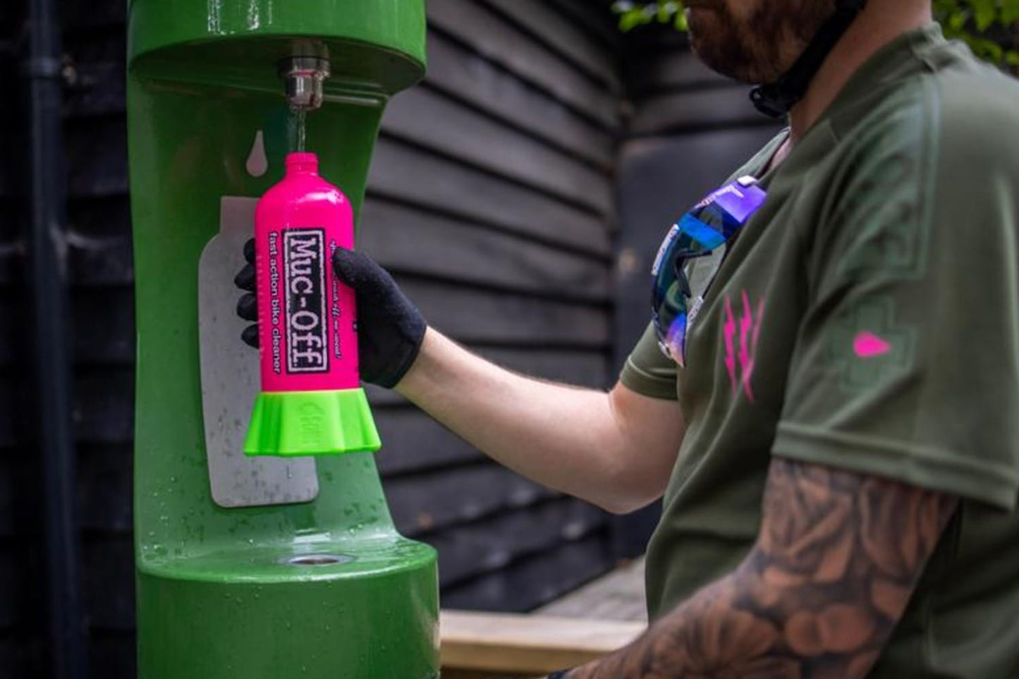 MUC-OFF BOTTLE FOR LIFE BUNDLE - 4 POWDER PACK PUNK POWDER