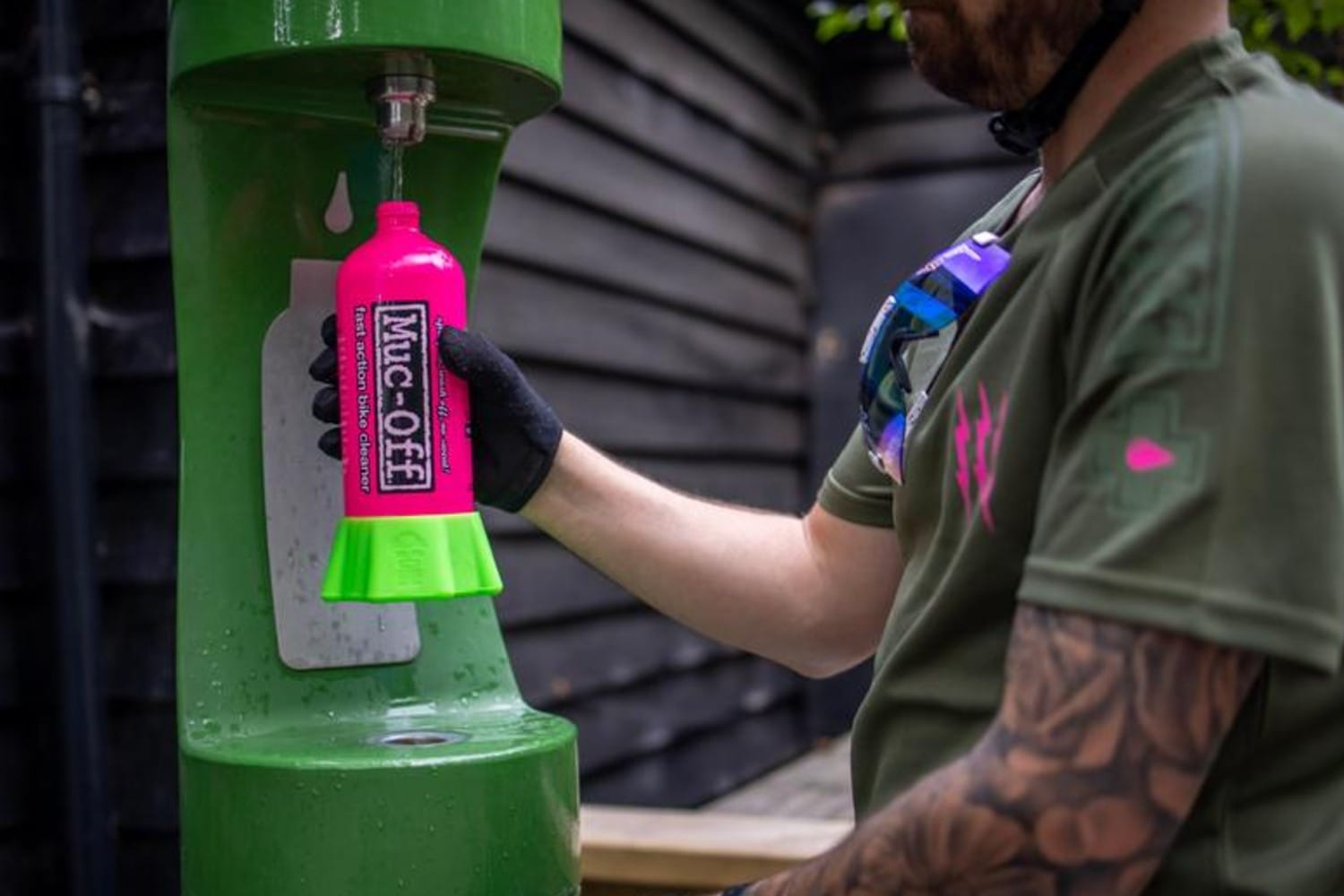 MUC-OFF BOTTLE FOR LIFE BUNDLE + 4 PACK PUNK POWDER