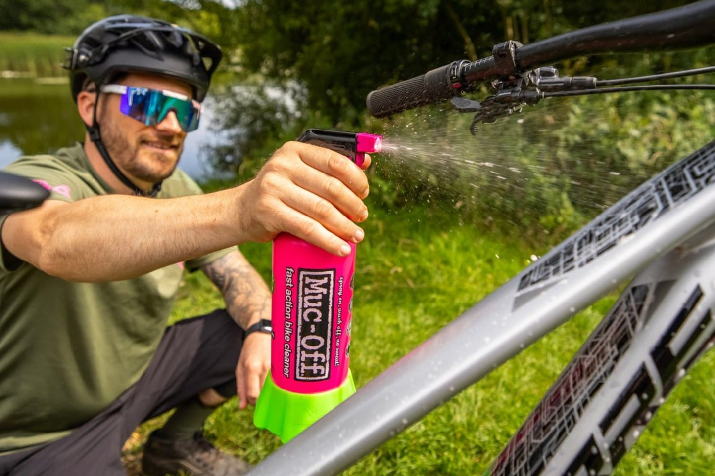 MUC-OFF BOTTLE FOR LIFE BUNDLE - 4 POWDER PACK PUNK POWDER