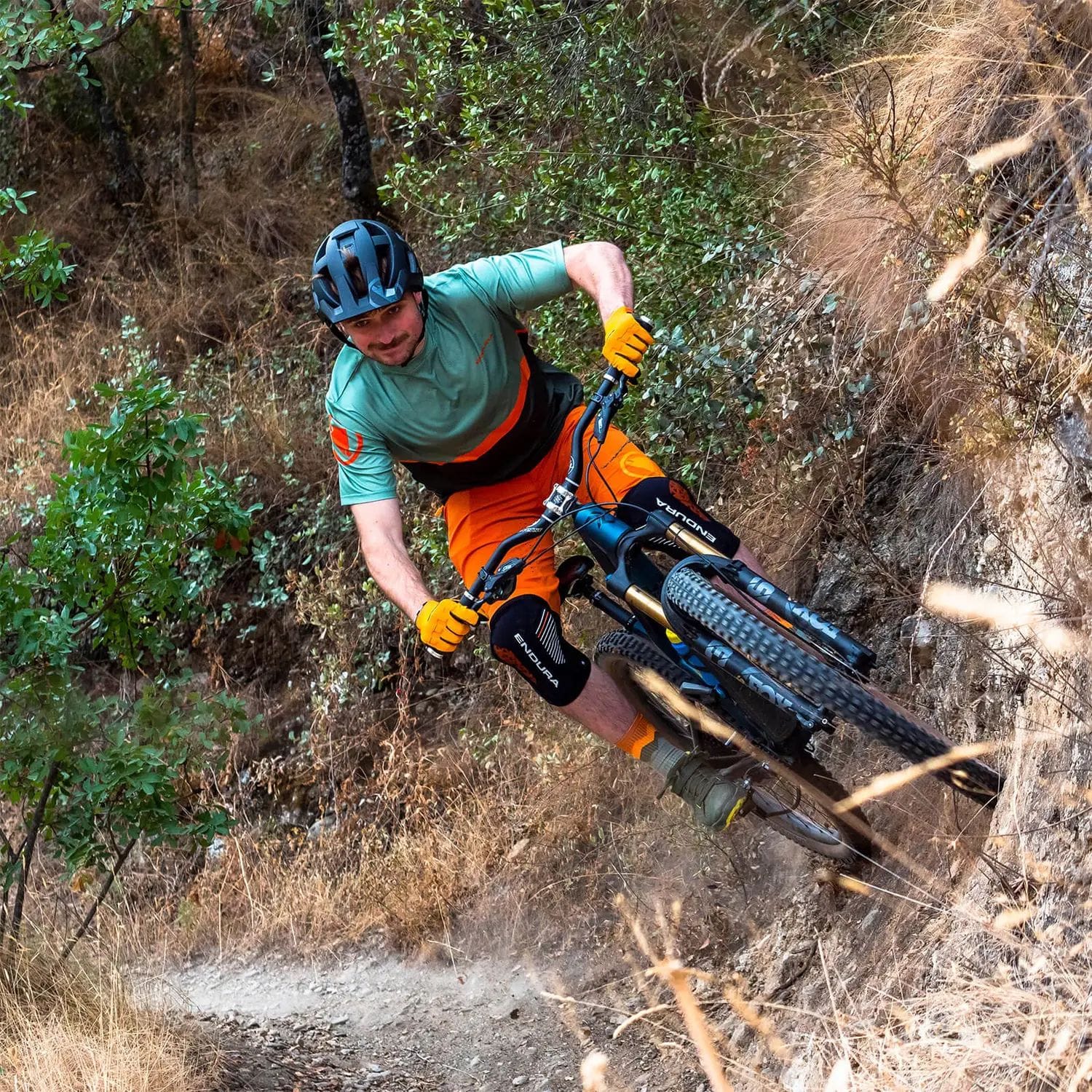 ENDURA MT500 D30 OPEN KNEE PAD