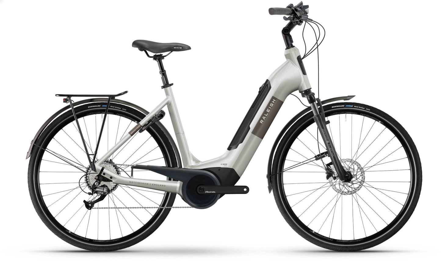 RALEIGH MOTUS TOUR LTD LOW STEP HYBRID eBIKE 2025 OFF WHITE