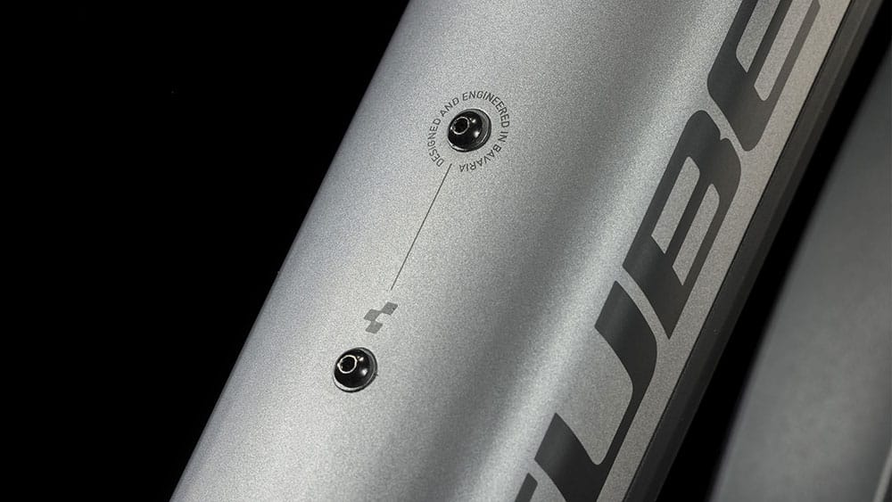 CUBE NURIDE HYBRID PERFORMANCE 625 ALLROAD EBIKE 2023 GRAPHITE ´N´ BLACK