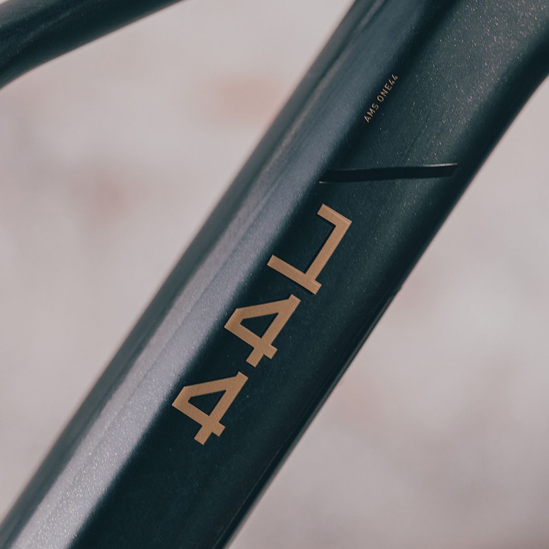 CUBE AMS HYBRID ONE44 C:68X SLT 400X E-MTB BIKE 2024 CARBON 'N' GOLDDUST