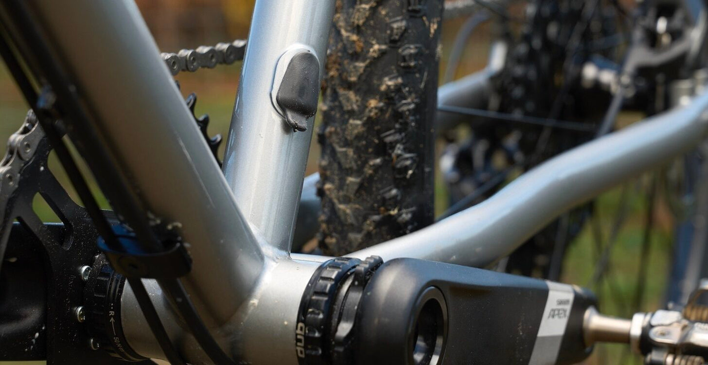 MARIN FOUR CORNERS 2 GRAVEL BIKE 2025 GLOSS Ti GREY/YELLOW/BLACK