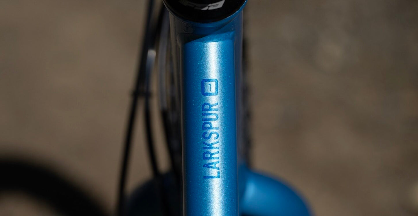MARIN LARKSPUR 1 HYBRID BIKE 2025 GLOSS METALLIC BLUE