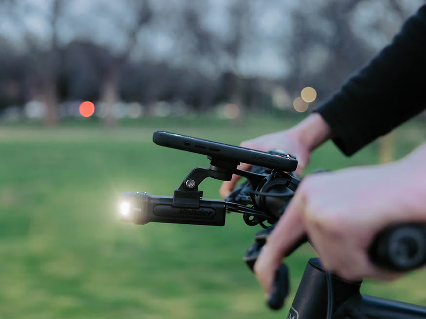 QUAD LOCK LIGHT/CAMERA ADAPTOR