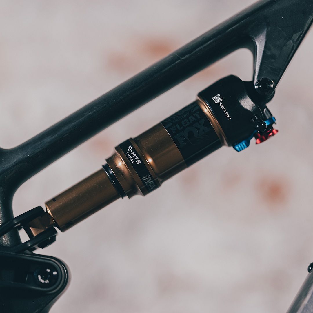 CUBE AMS HYBRID ONE44 C:68X SLT 400X E-MTB BIKE 2024 CARBON 'N' GOLDDUST