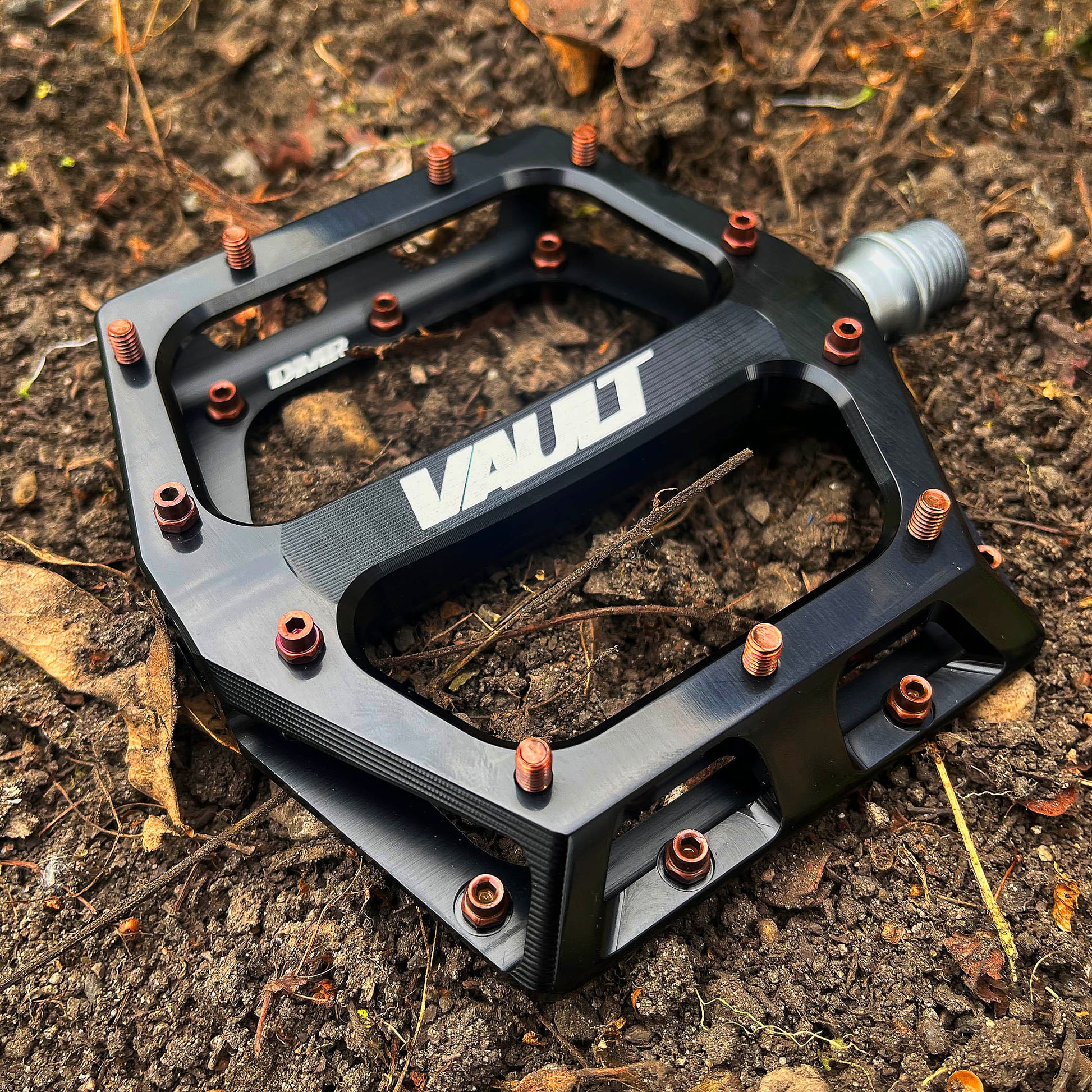 DMR VAULT LE PEDALS