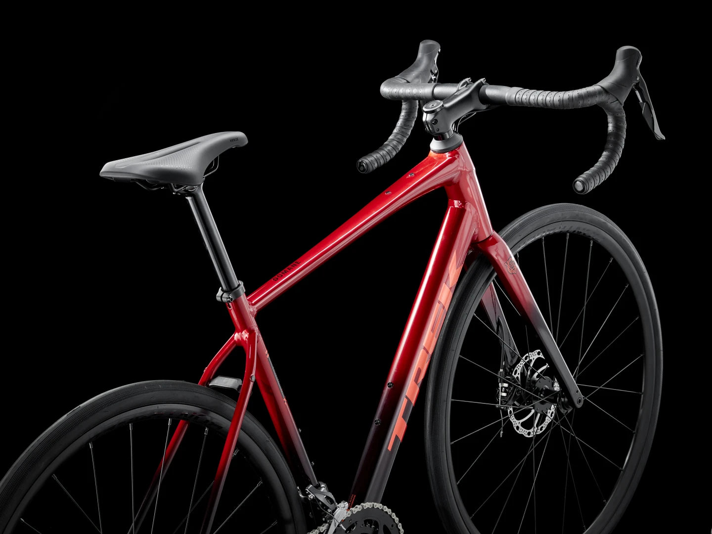 TREK DOMANE AL 2 GEN 4 ROAD BIKE 2024 - CRIMSON TO DARK CARMINE FADE