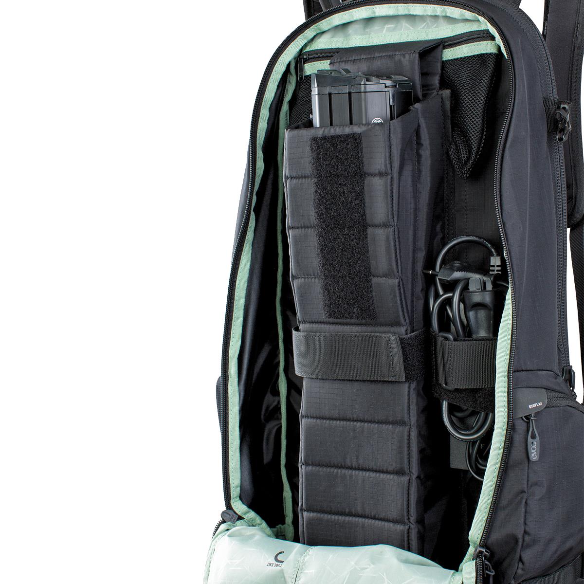 EVOC FR TRAIL E-BIKE PROTECTOR BACKPACK 20L