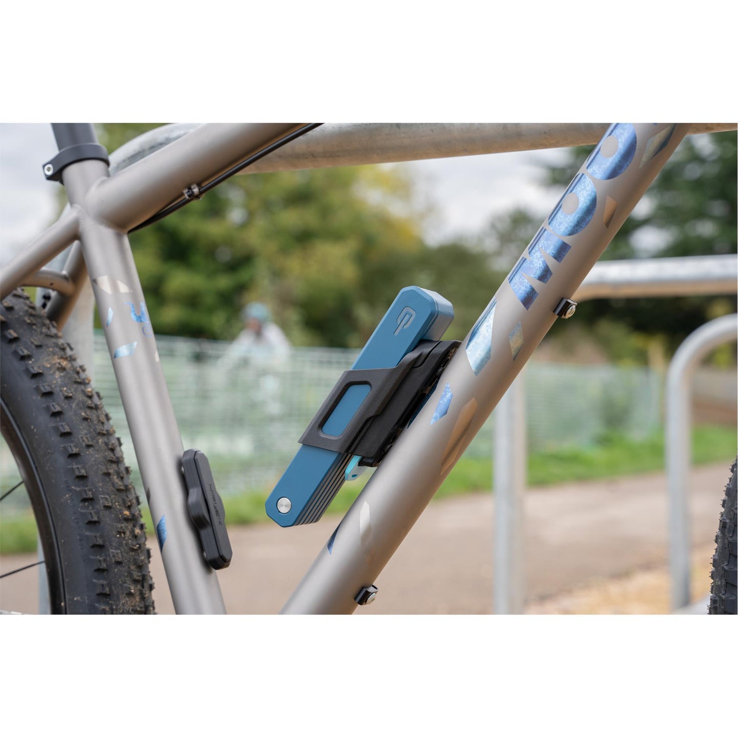 HIPLOK SWITCH FOLDING LOCK
