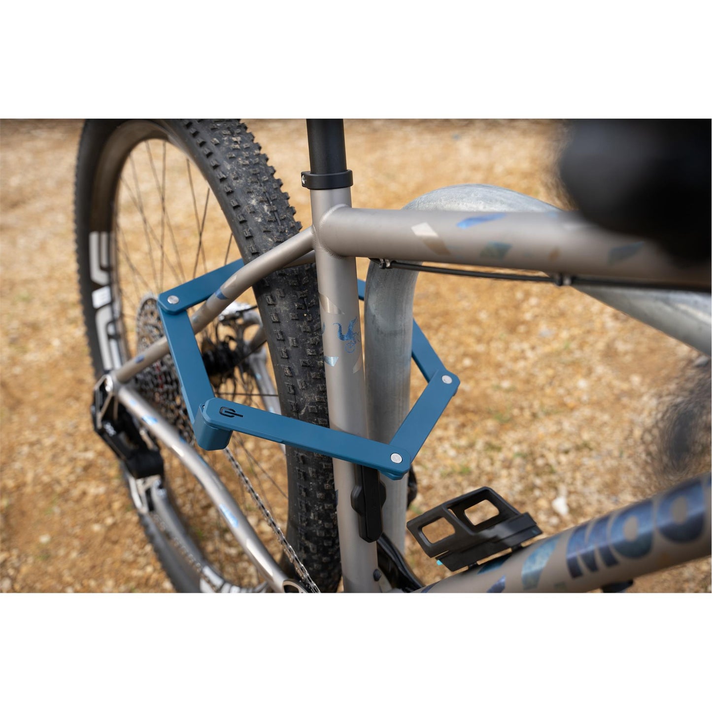 HIPLOK SWITCH FOLDING LOCK