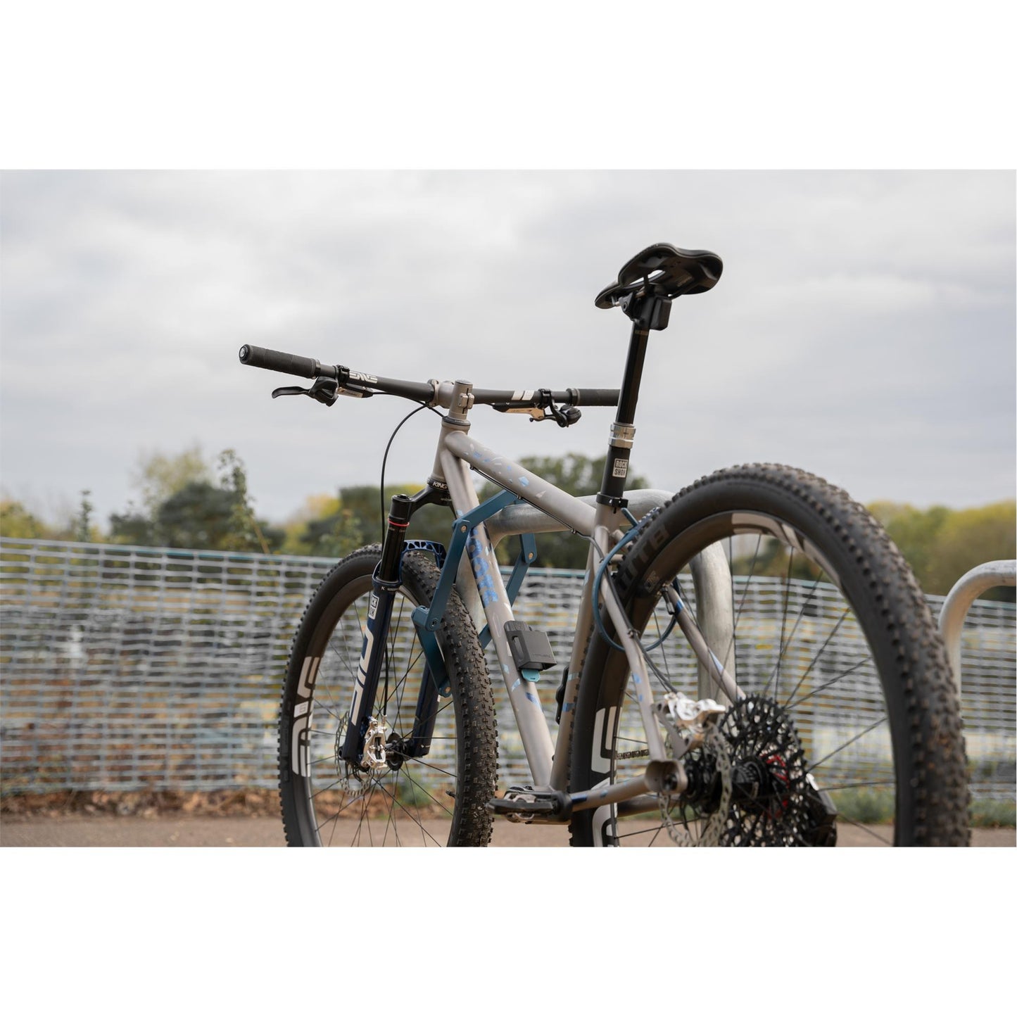 HIPLOK SWITCH FOLDING LOCK