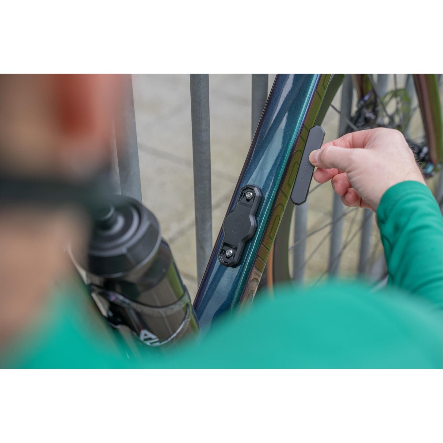 HIPLOK TRACK WITH ZLOK BRACKET