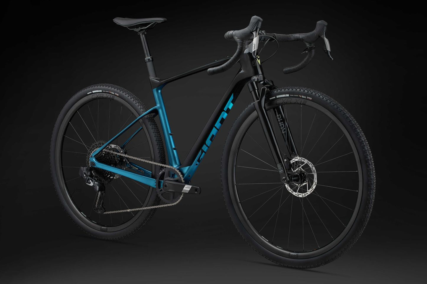 GIANT REVOLT X ADVANCED PRO 2 GRAVEL BIKE 2024 GLOSS BLACK/SEA SPARKLE