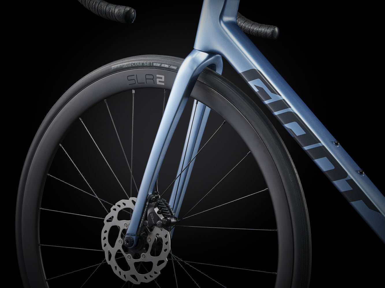 GIANT TCR ADVANCED 0 Di2 ROAD BIKE 2025 GLOSS FROST SILVER/COLD IRON