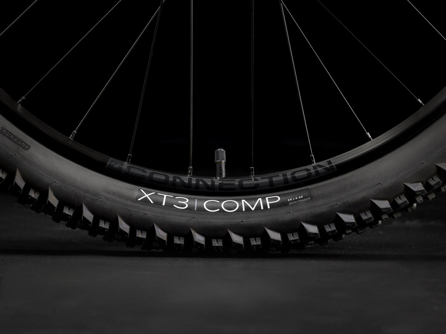 TREK MARLIN 5 GEN 3 MTB BIKE 2025 PURPLE FLIP TO TREK BLACK FADE