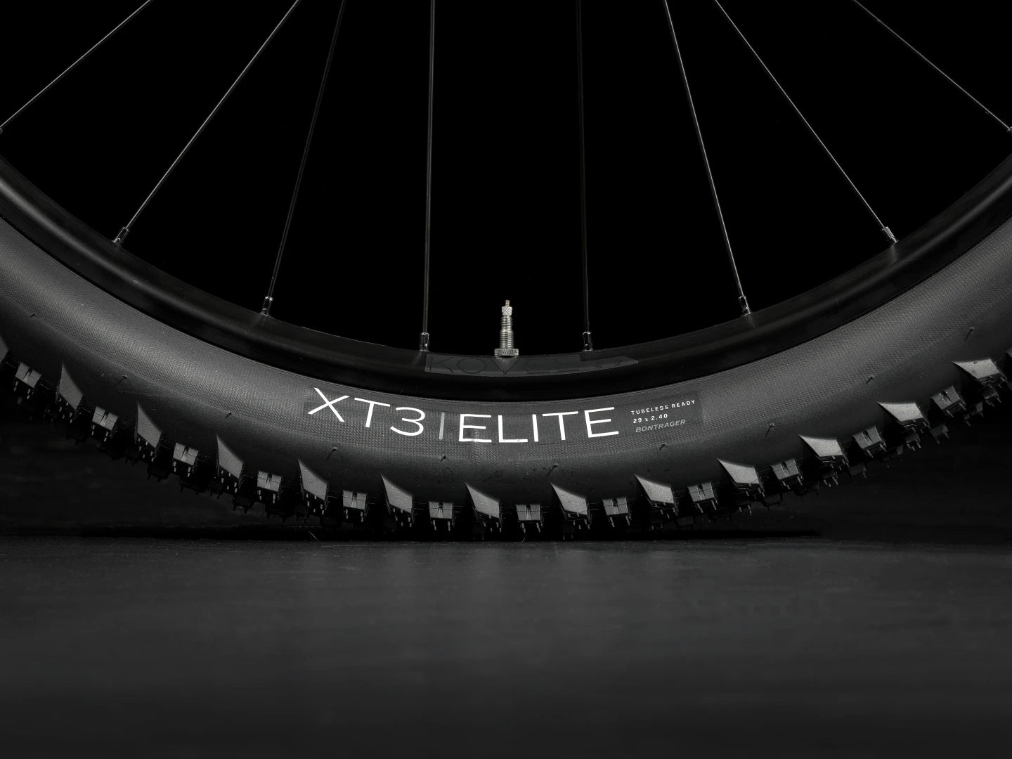 TREK MARLIN 6 GEN 3 MTB BIKE 2025 RAGE RED TO DEEP DARK BLUE FADE