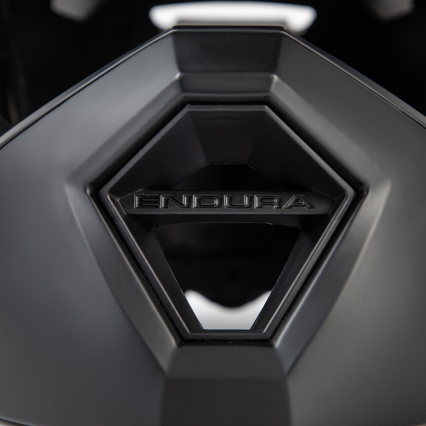 ENDURA SINGLETRACK FULL FACE MIPS HELMET BLACK