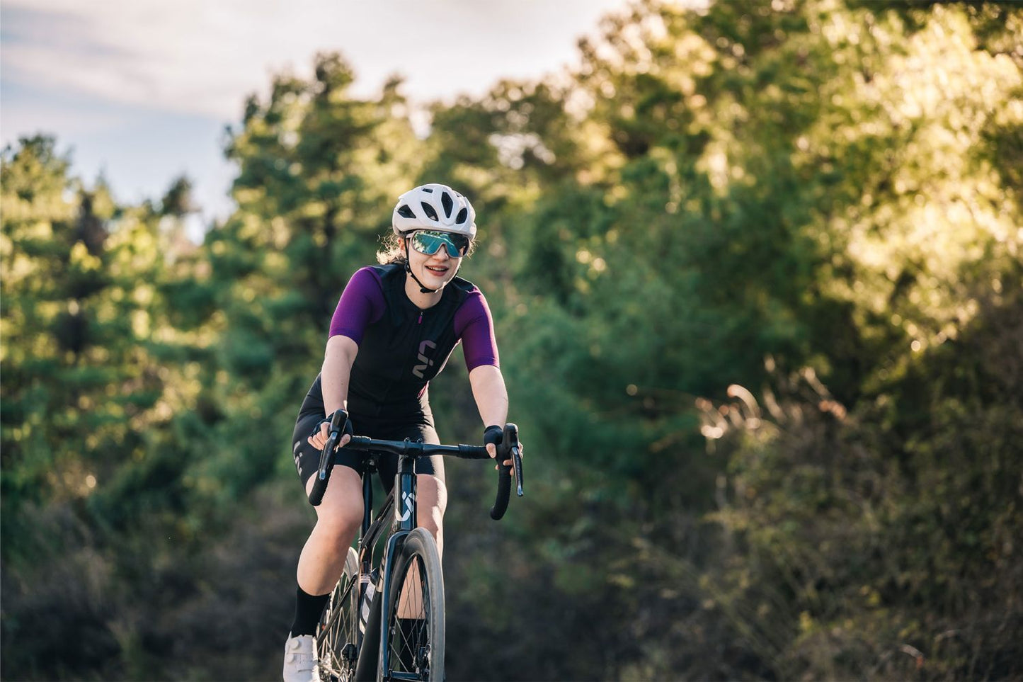 GIANT LIV REV ELITE MIPS ROAD HELMET WHITE