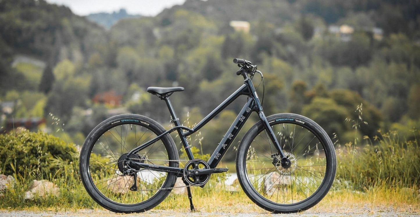MARIN STINSON E ELECTRIC HYBRID BIKE 2025 GLOSS BLUE