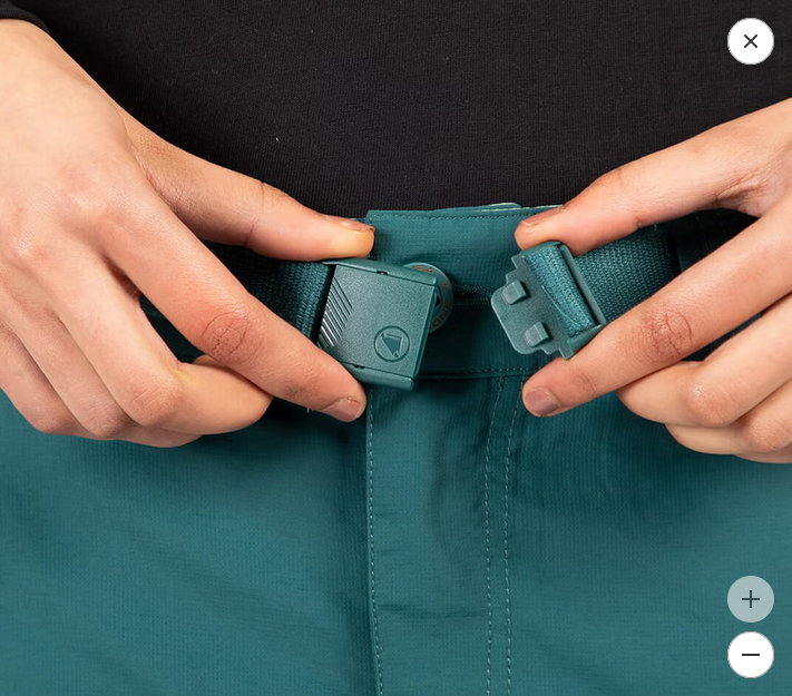 ENDURA WOMEN'S HUMMVEE ¾ SHORT WITH LINER DEEP TEAL