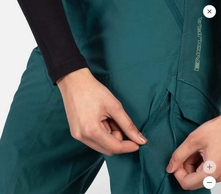 ENDURA WOMEN'S HUMMVEE ¾ SHORT WITH LINER DEEP TEAL