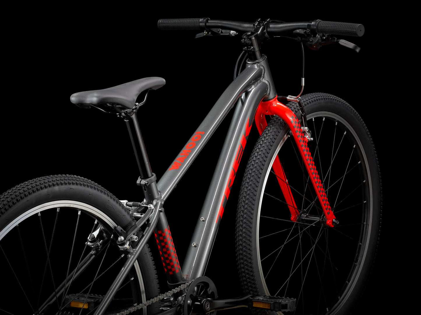 TREK WAHOO 26 KIDS BIKE 2022 - LITHIUM GREY/RADIOACTIVE RED