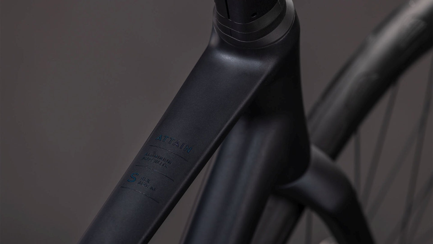 CUBE ATTAIN SLX ROAD BIKE 2026 COAL' N 'PRISM