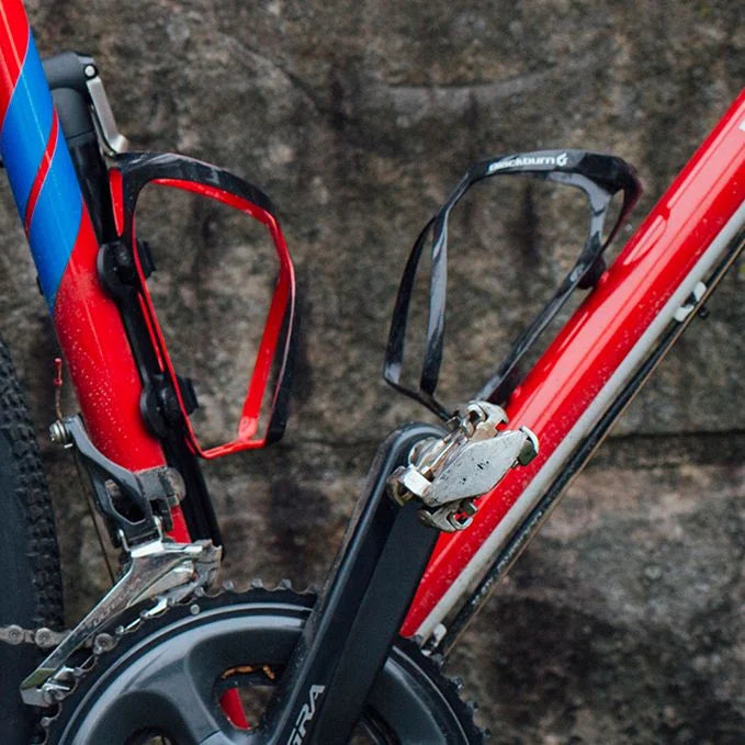 BLACKBURN CINCH CARBON FIBRE BOTTLE CAGE