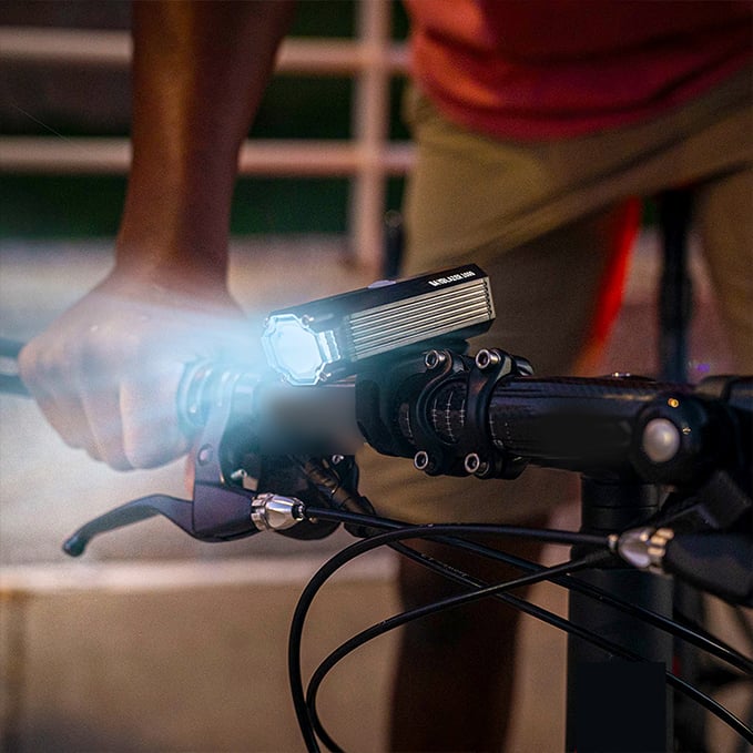 BLACKBURN DAYBLAZER 1000 FRONT LIGHT
