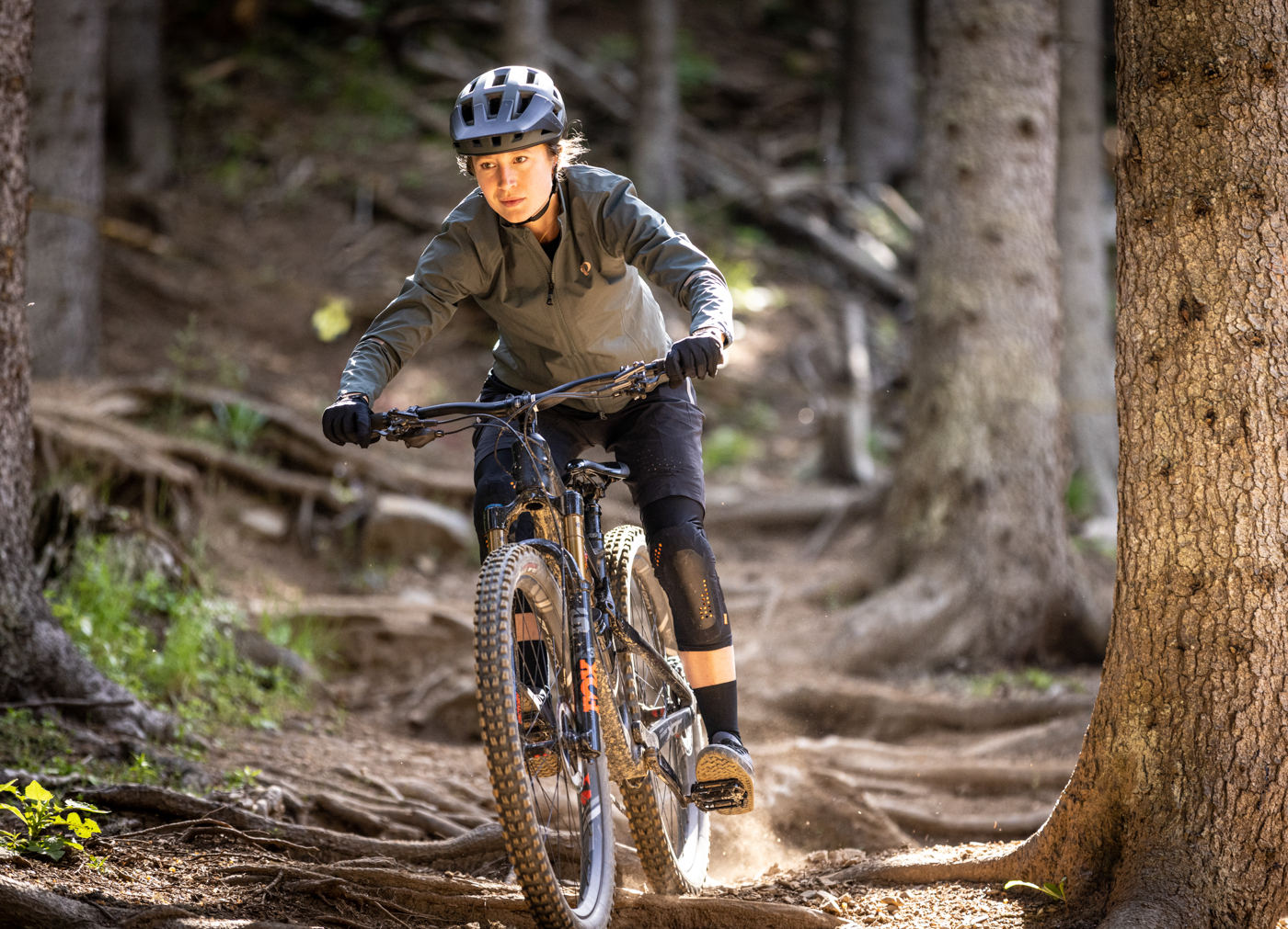 LAZER COYOTE KINETICORE MTB HELMET MATT BLACK