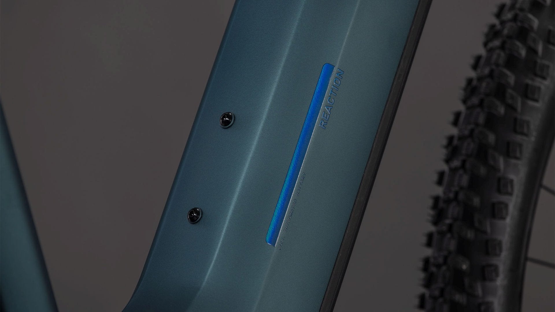 CUBE REACTION HYBRID ONE 600 EASY ENTRY eMTB BIKE 2026 ROYALGREEN' N 'PRISM