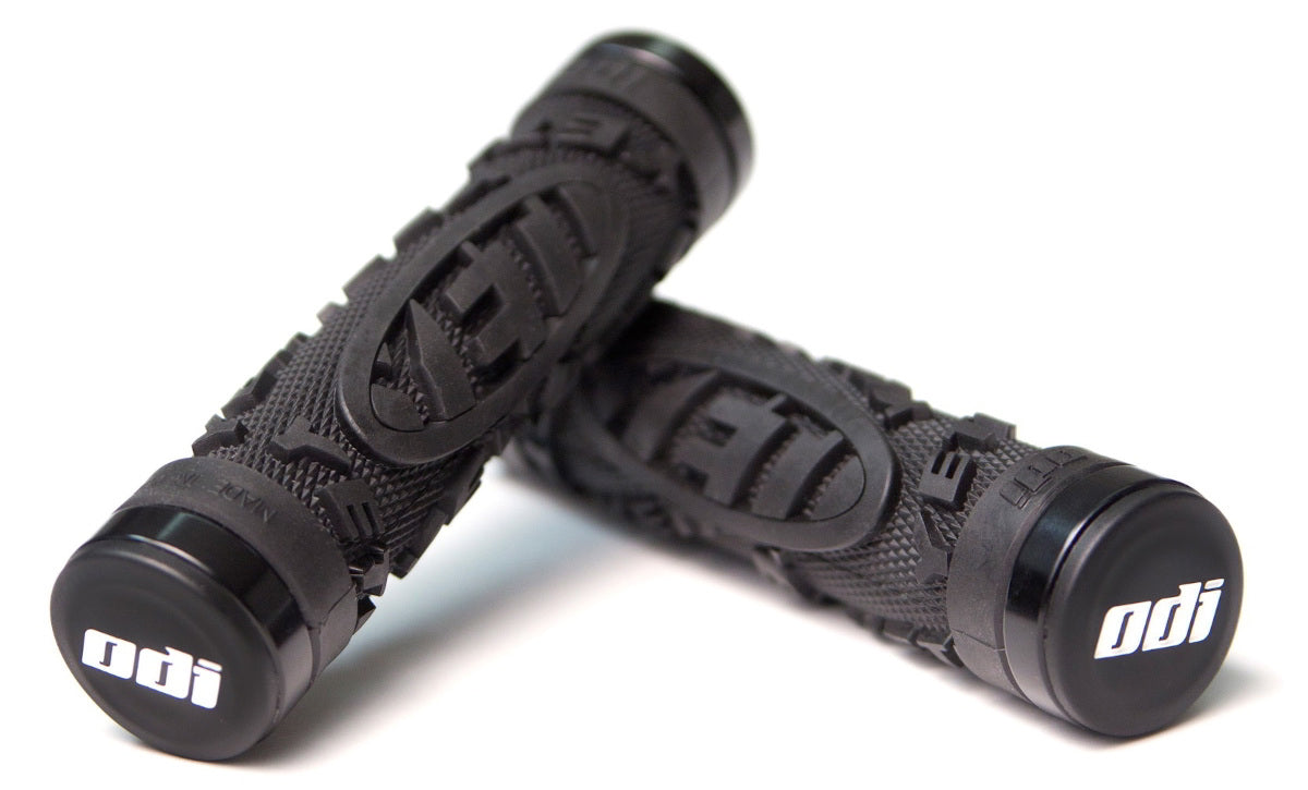 ODI YETI HARDCORE MTB LOCK ON GRIPS