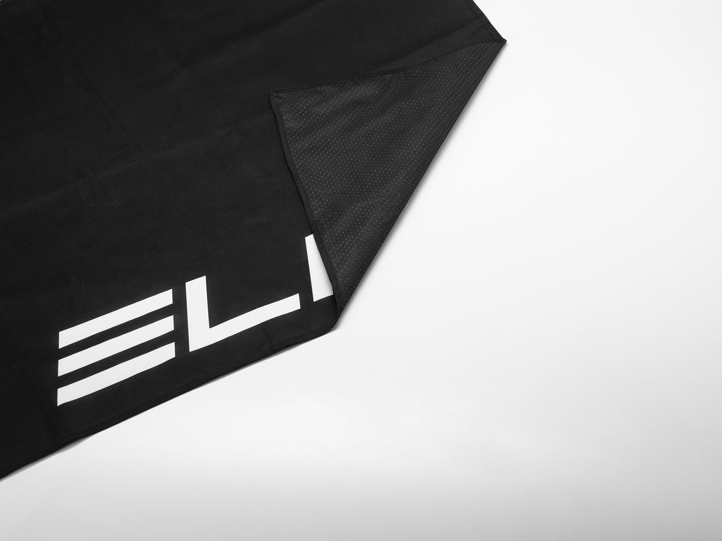 ELITE TRAINING MAT FOLDING