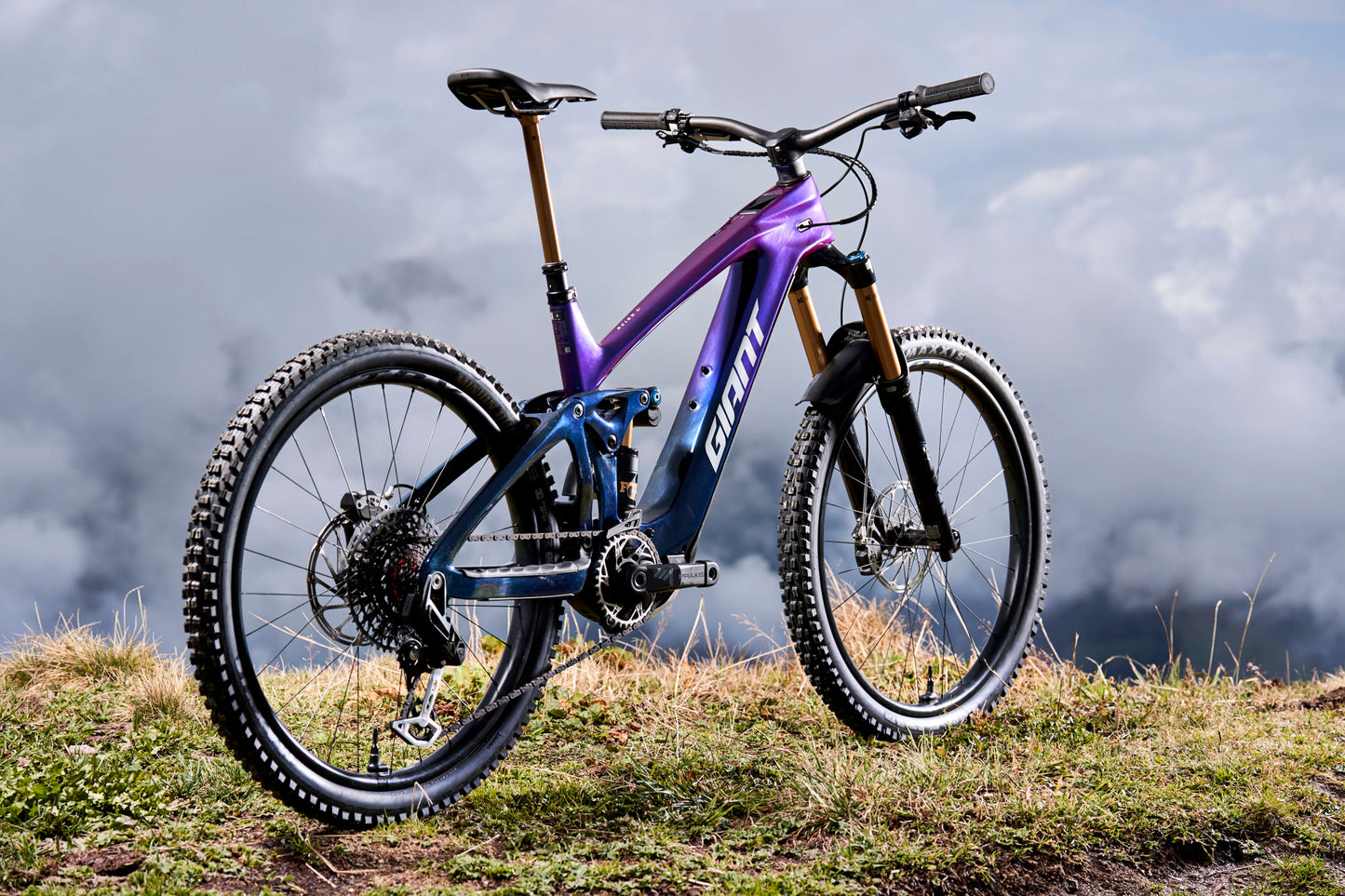 GIANT REIGN ADVANCED E+ 0 eMTB BIKE 2026 PURPLE HAZE/METALLIC NAVY