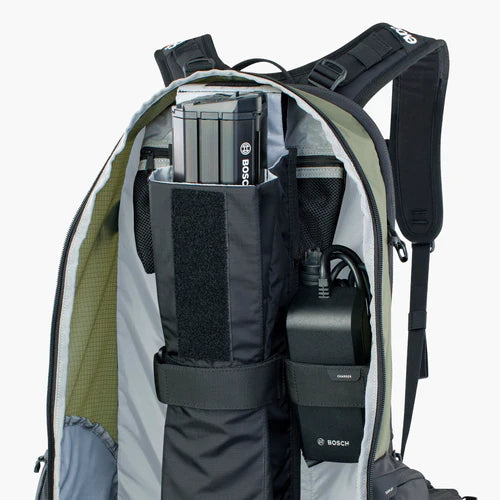 EVOC FR TOUR E-RIDE 30 PROTECTOR BACKPACK