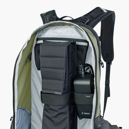 EVOC FR TOUR E-RIDE 30 PROTECTOR BACKPACK