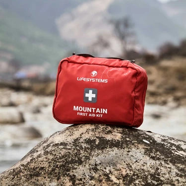 LIFESYSTEMS MOUNTAIN FIRST AID KIT
