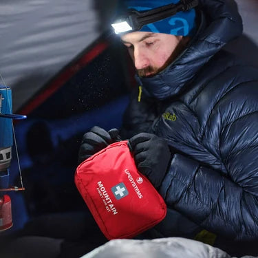 LIFESYSTEMS MOUNTAIN FIRST AID KIT