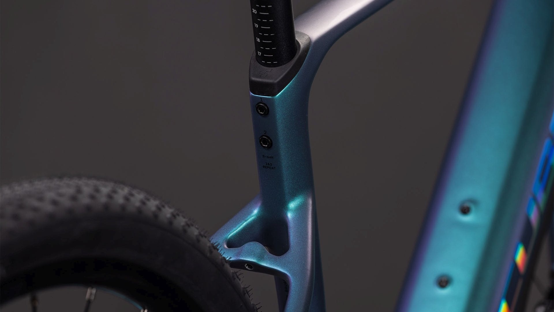 CUBE NULANE HYBRID C:62 SLX 400X eGRAVEL BIKE 2026 POLARLIGHT' N 'PRISM