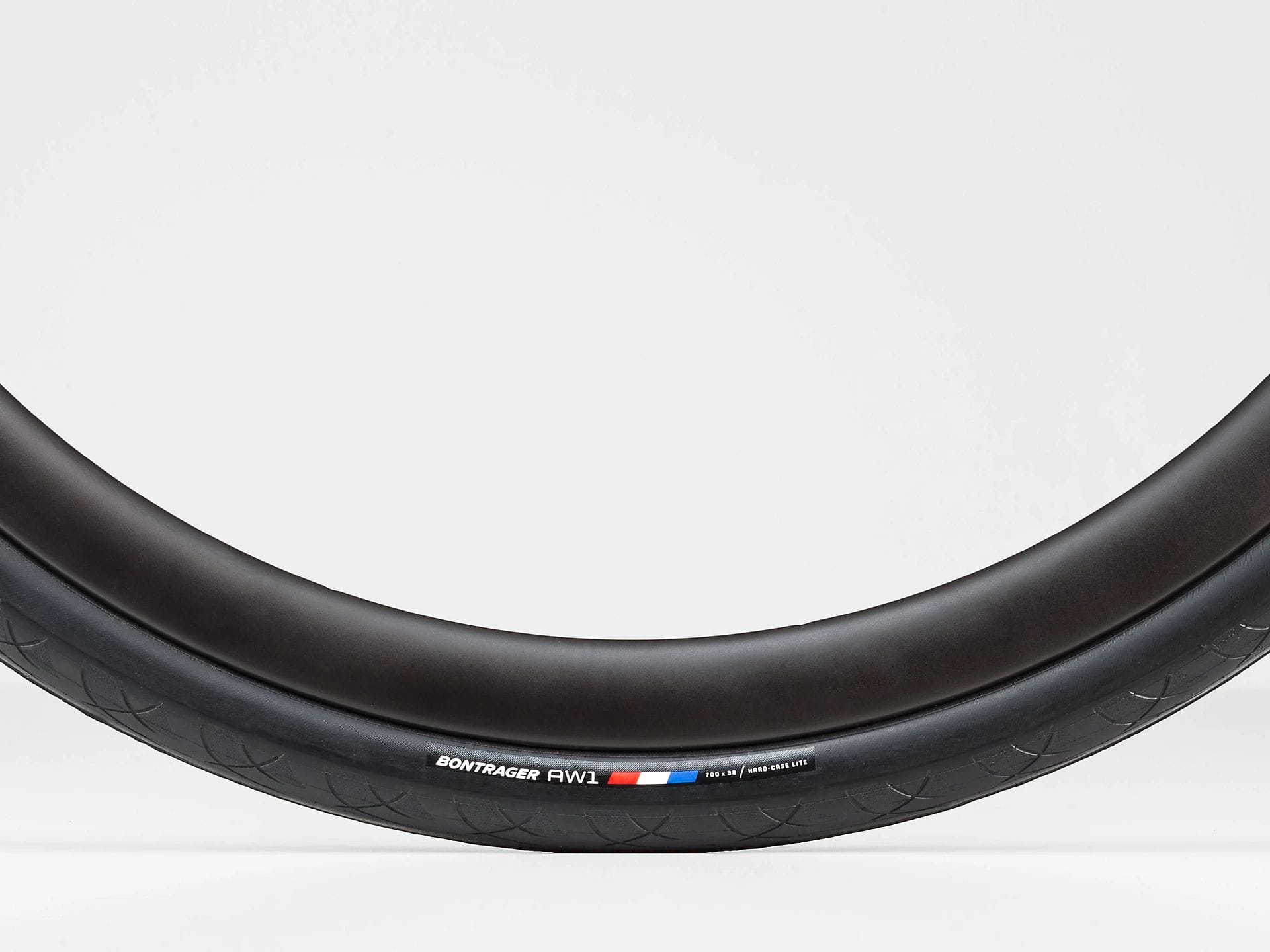 BONTRAGER AW1 HARD-CASE LITE ROAD TYRE