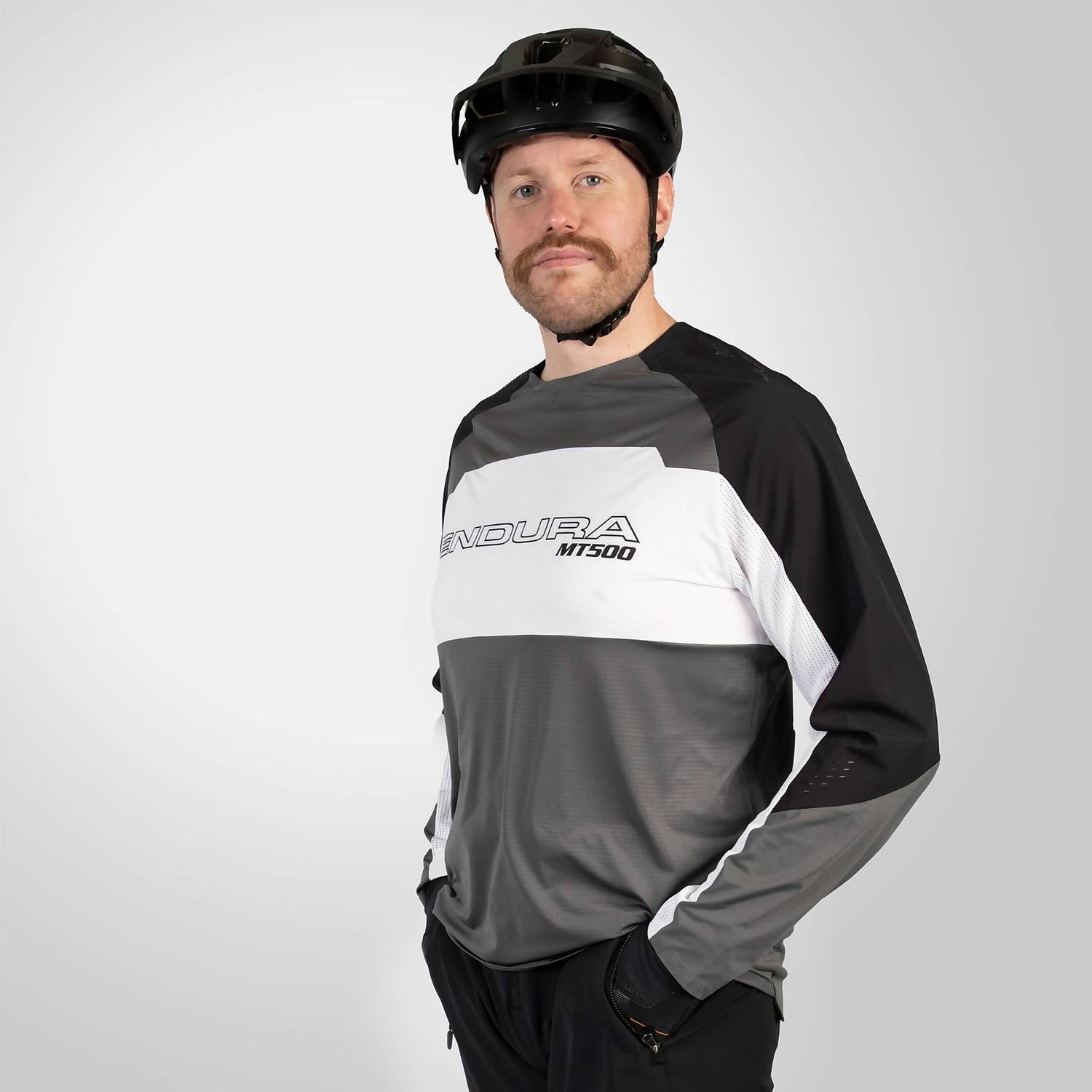 ENDURA MT500 BURNER LITE L/S JERSEY BLACK