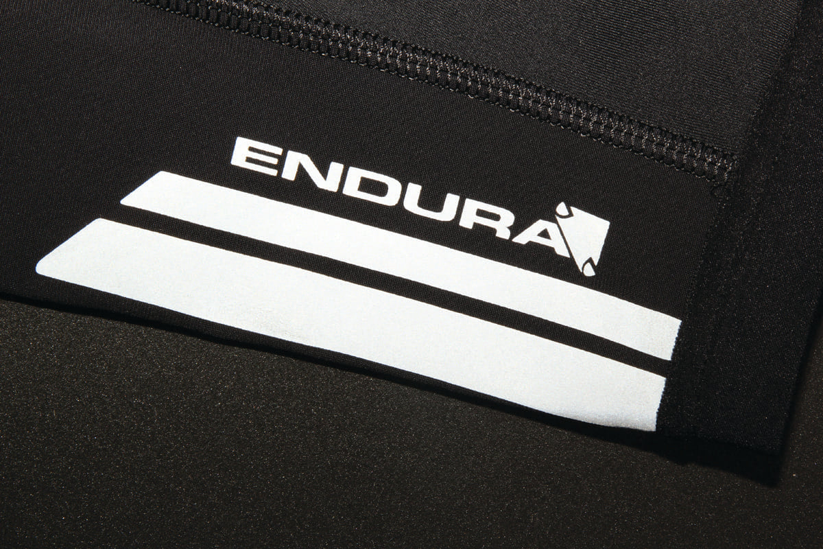 ENDURA WINDCHILL II KNEE WARMER