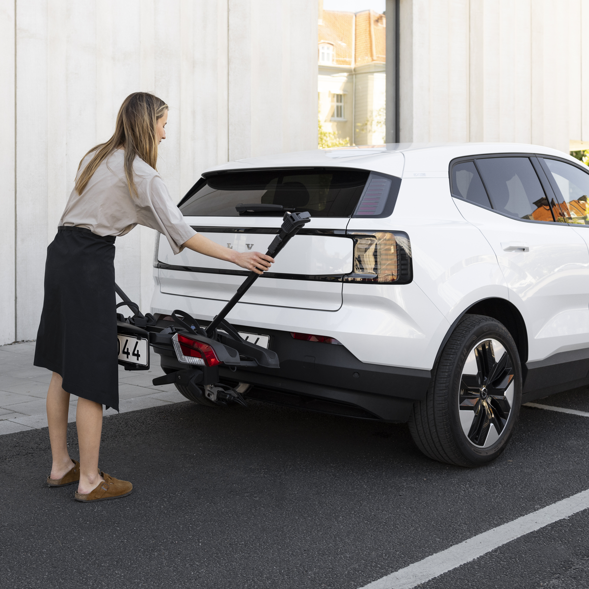 THULE OUTPACE 3-BIKE TOWBALL CARRIER